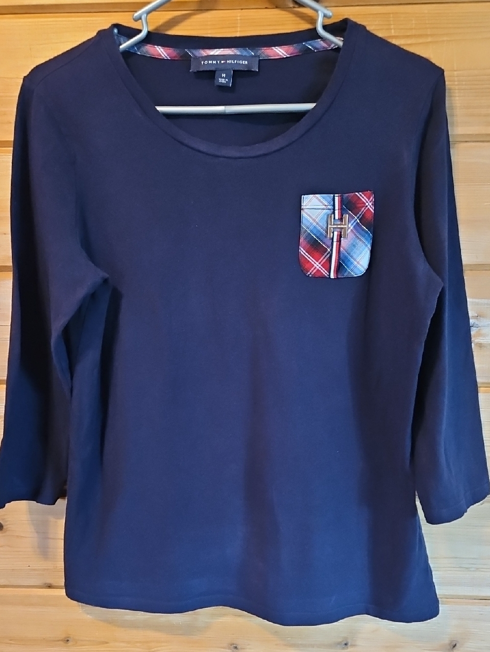🔷️Tommy Hilfiger |Navy Long-Sleeve Top| Plaid Pocket| Size: Medium